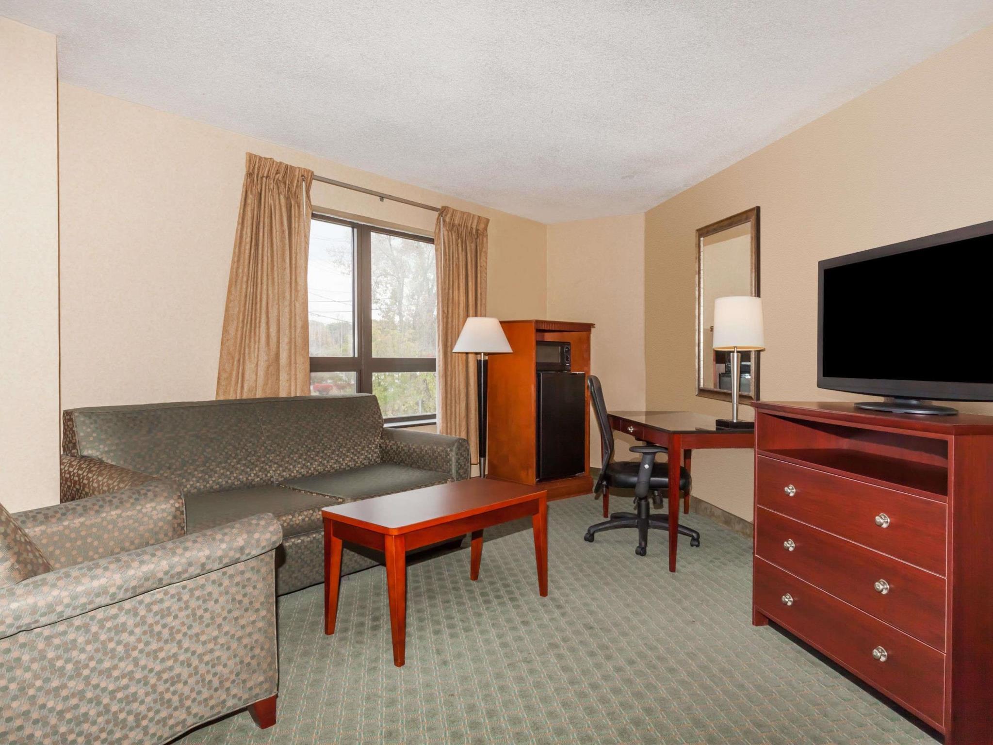 Days Inn By Wyndham Utica Luaran gambar